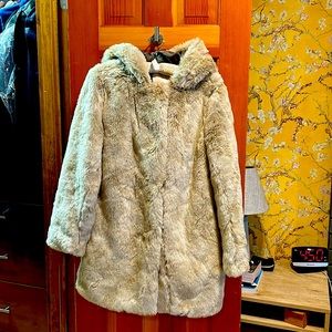 Sunday Best Faux Fur Coat … Gorgeous! Size Small